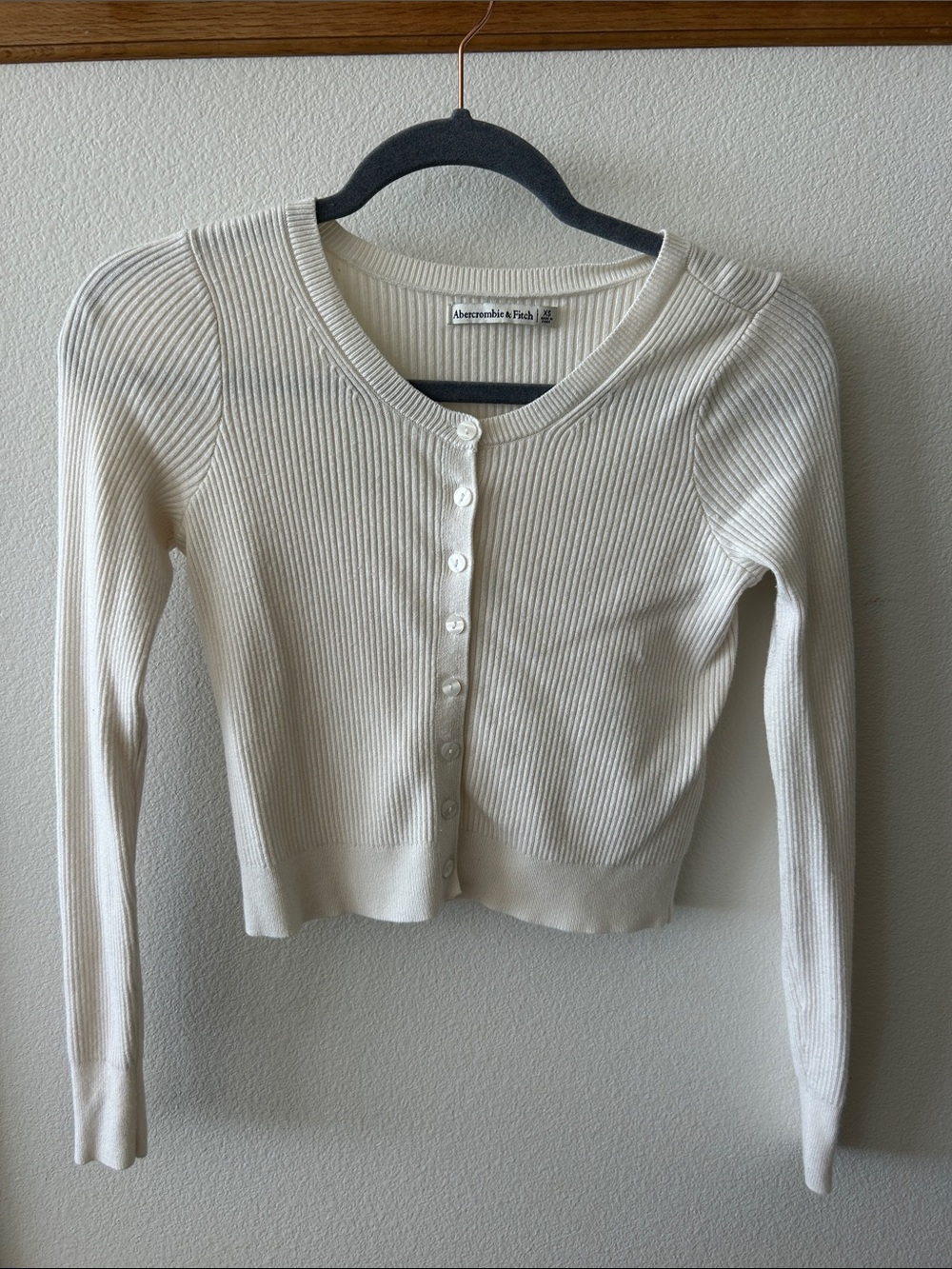 Abercrombie & Fitch Cream Ribbed Button-Up Cardigan